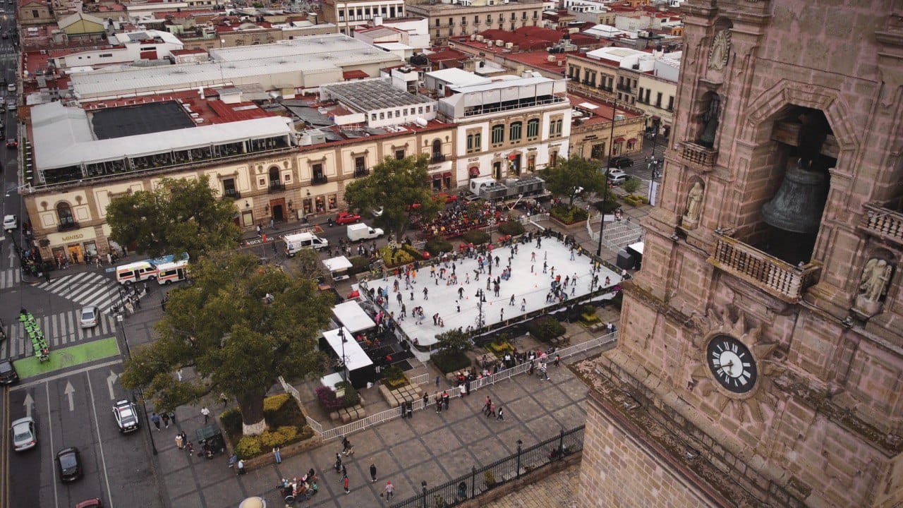 Gobierno de Morelia cierra temporada de la Pista de Hielo con récord de asistencia