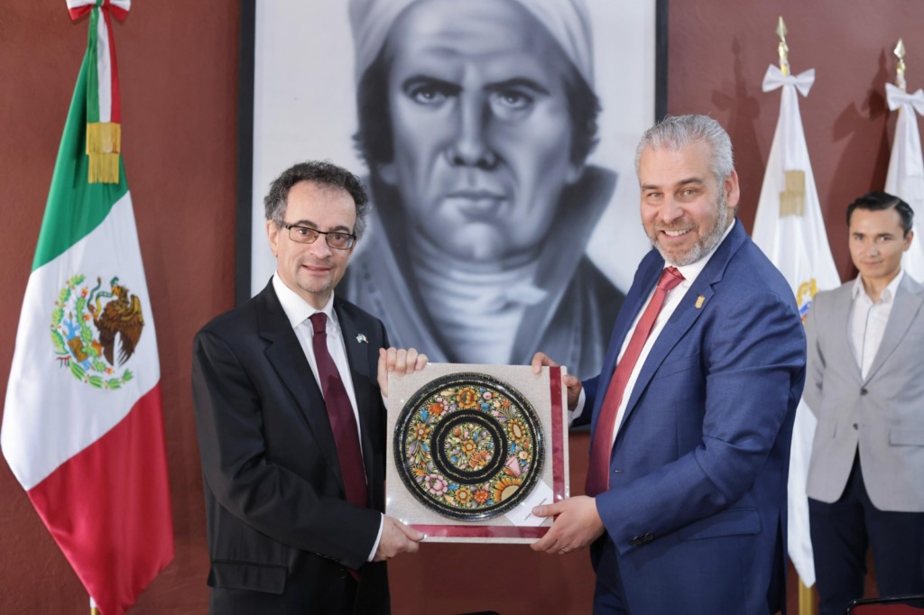 Embajada de Reino Unido acompañará propuesta de reforma ambiental: Bedolla