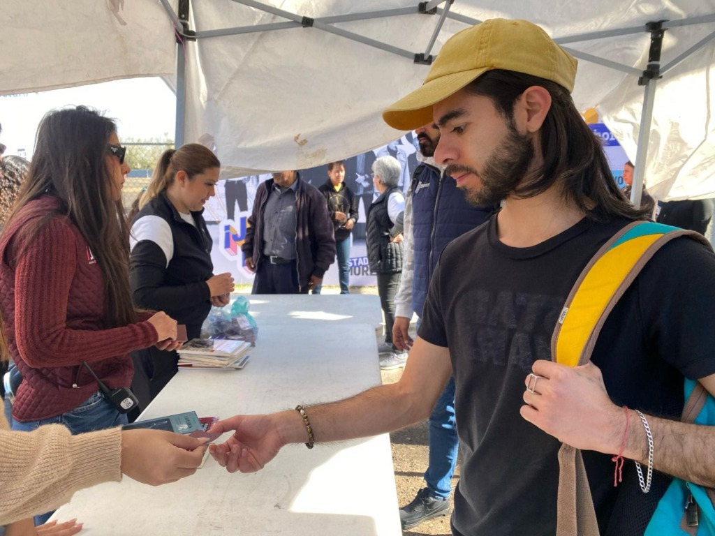 Michoacán fomenta la lectura, se recaudan 25 mil libros con concierto de Los Fabulosos Cadillacs