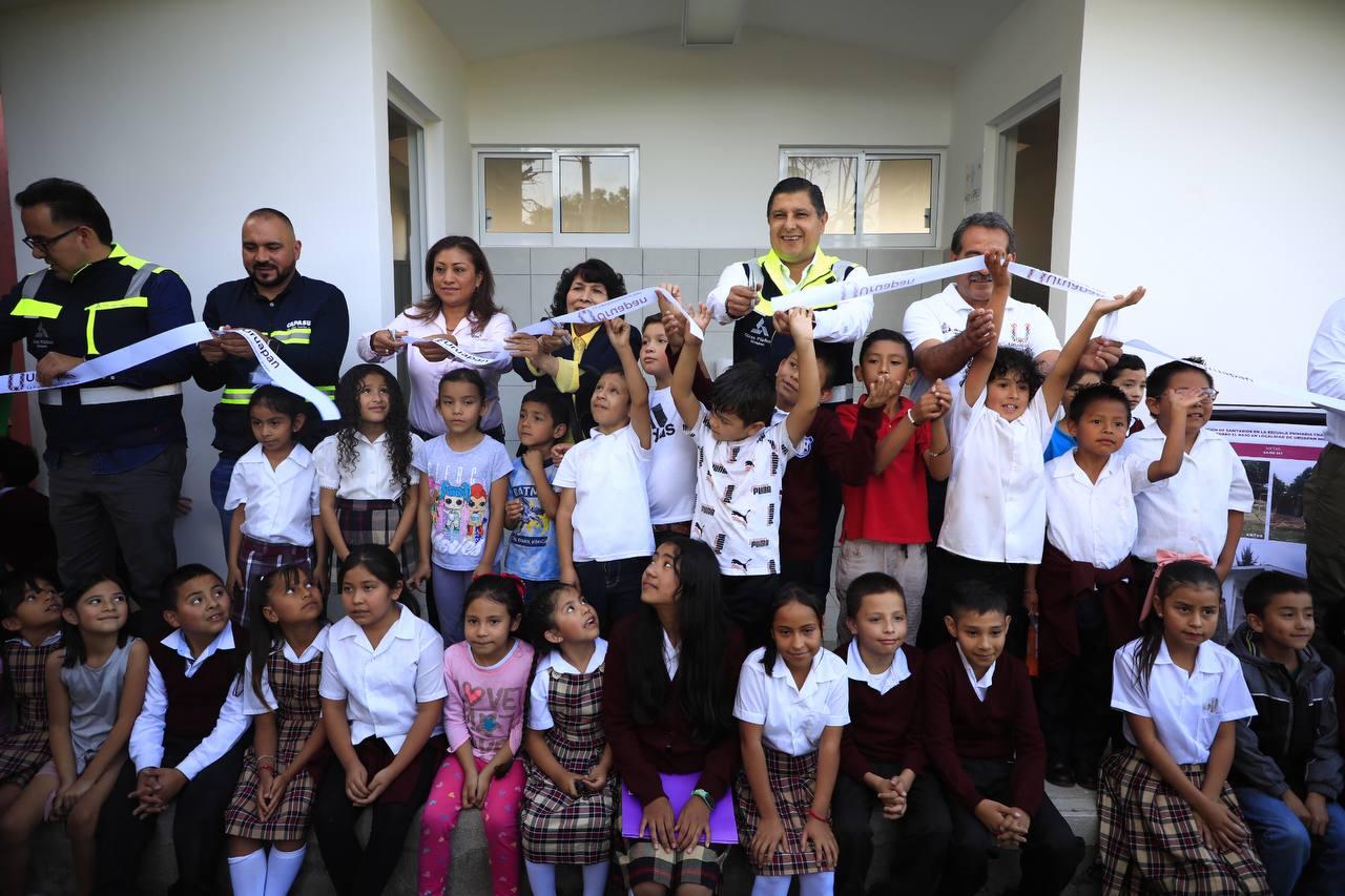 Inversión histórica en educación durante la administración de Nacho Campos