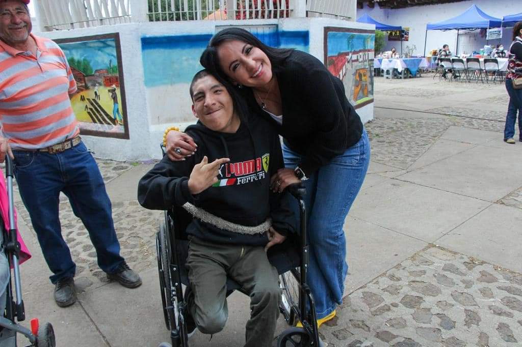 Hay que ahondar acciones para atención de niñas y niños en situación de abandono: Lupita Díaz