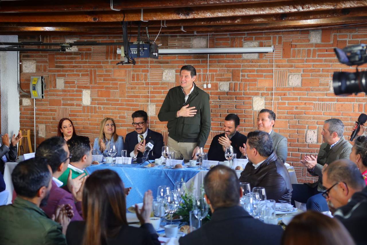 Empresarios reconocen trabajo de administración de Alfonso Martínez