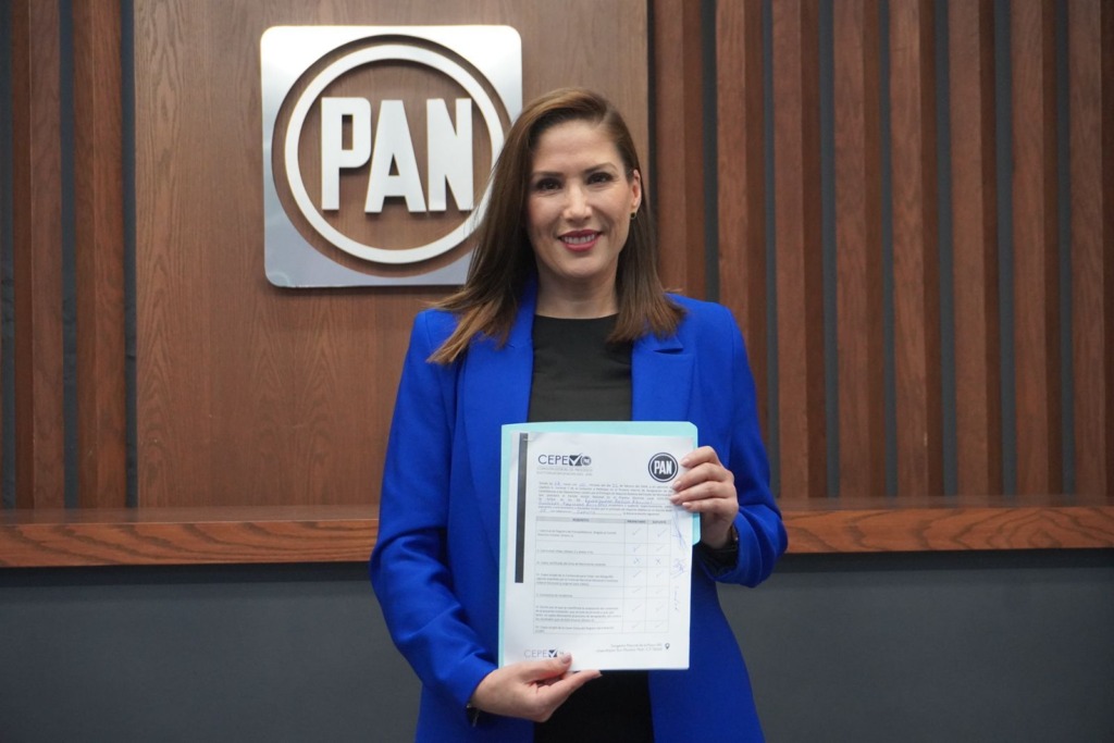Se registra Ivonne Pantoja como precandidata a diputada por distrito de Zamora