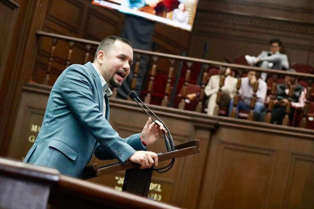 Propone Reyes Galindo ley para dignificar el trabajo doméstico en Michoacán