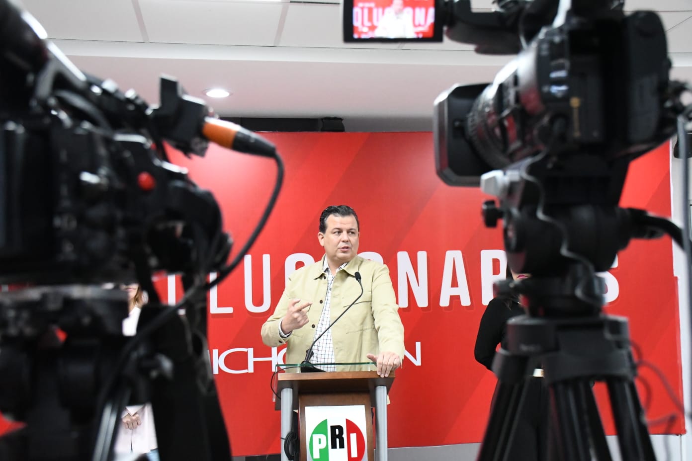 PRI preparado para ir solo en más de 50 municipios: Memo Valencia