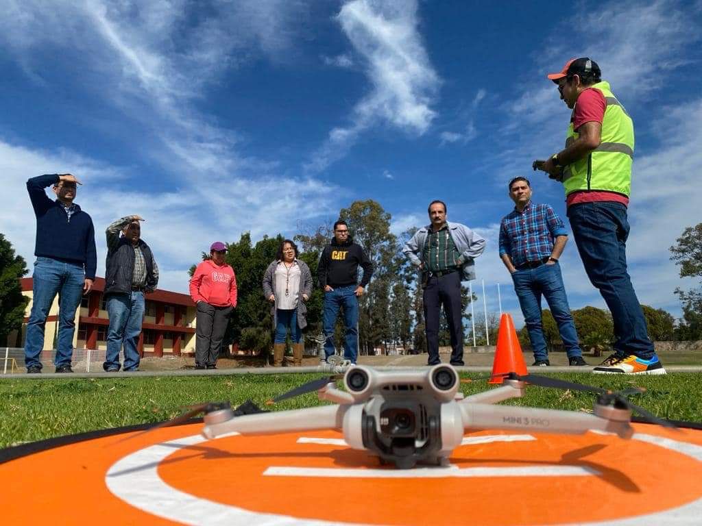 Escuela de drones del Cecytem cumple un año como la única en su tipo