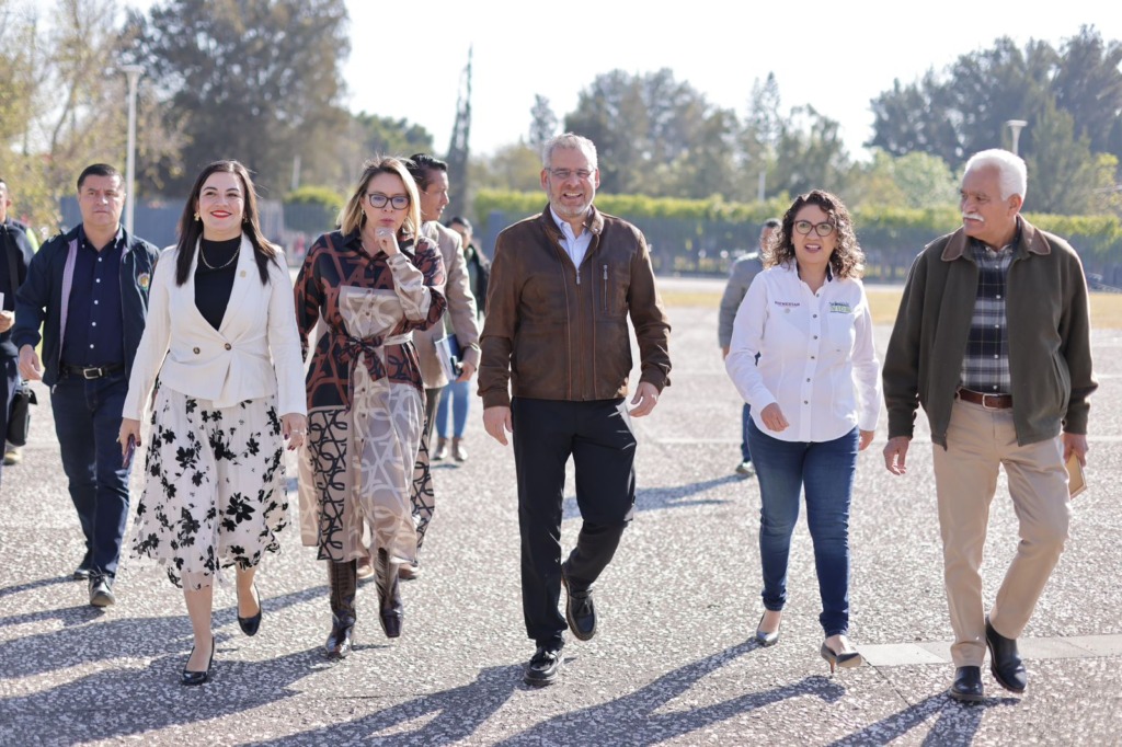 Programa Sembrando Vida beneficia a 12 mil michoacanos de 30 municipios: Bedolla