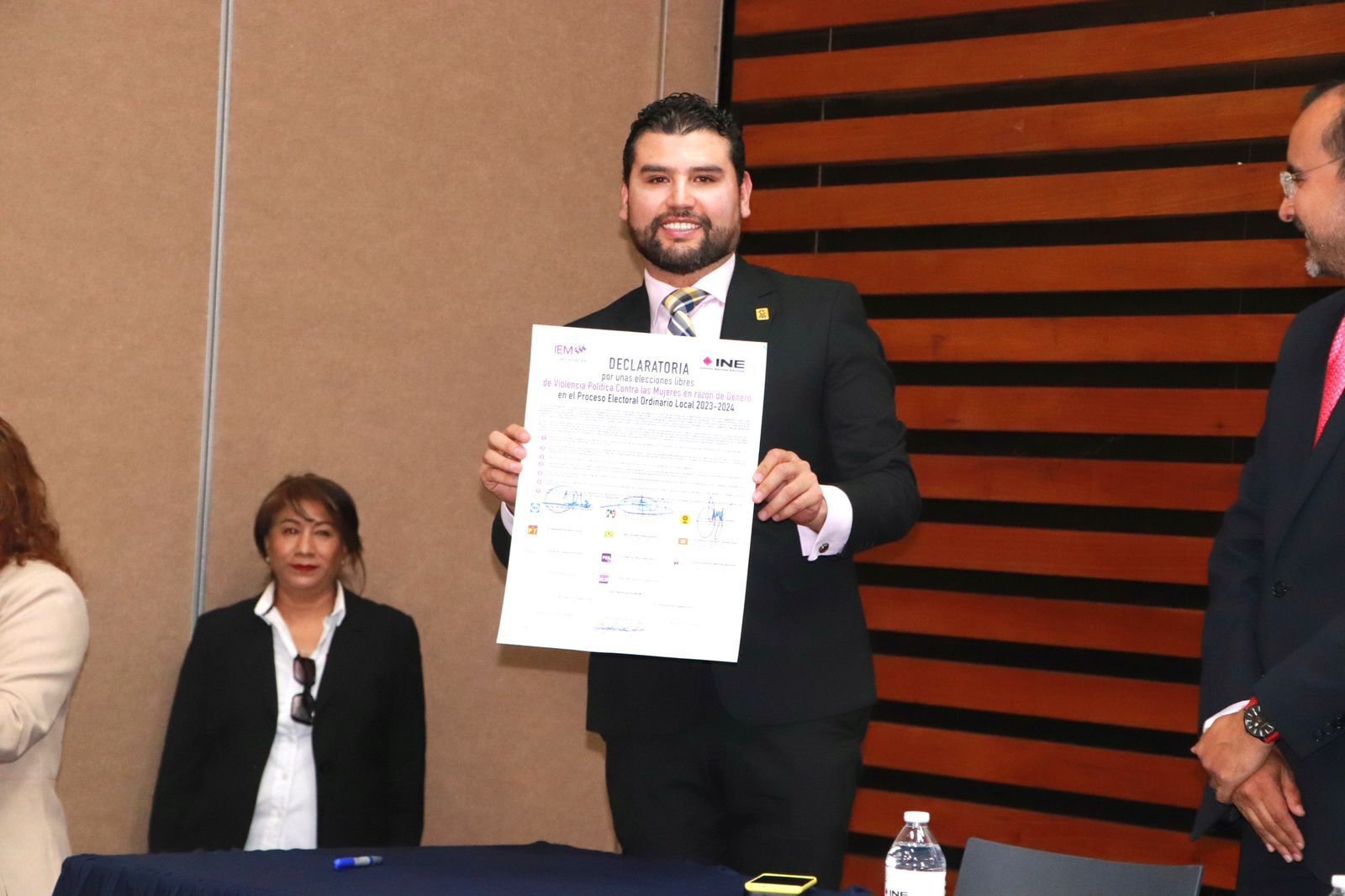 Participa PRD en foro para erradicar la violencia política por razón de género