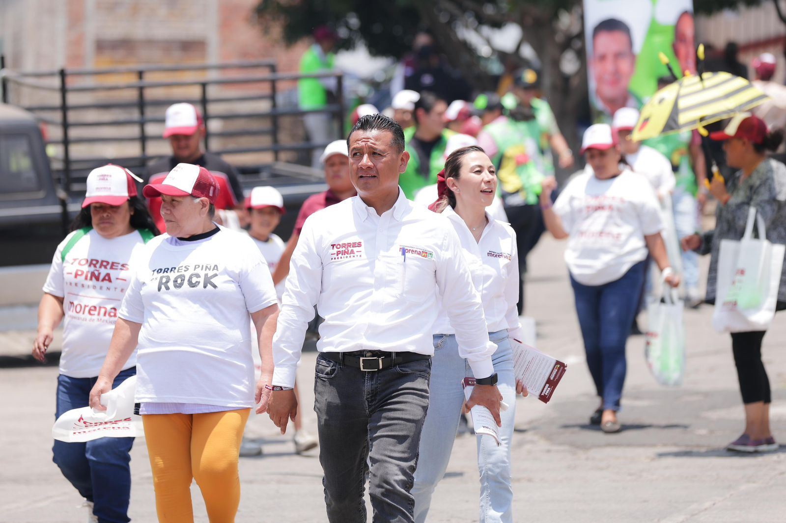 Puerta por puerta, Torres Piña afianza respaldo de morelianos