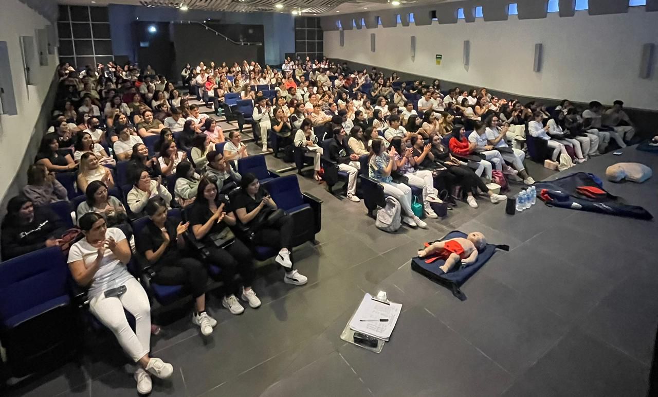 Capacitados 500 estudiantes de odontología en urgencias médicas: SSM