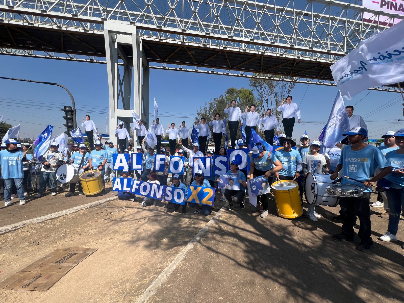 Con mucho ánimo sigue Pocho en su tercer día de campaña a la presidencia municipal