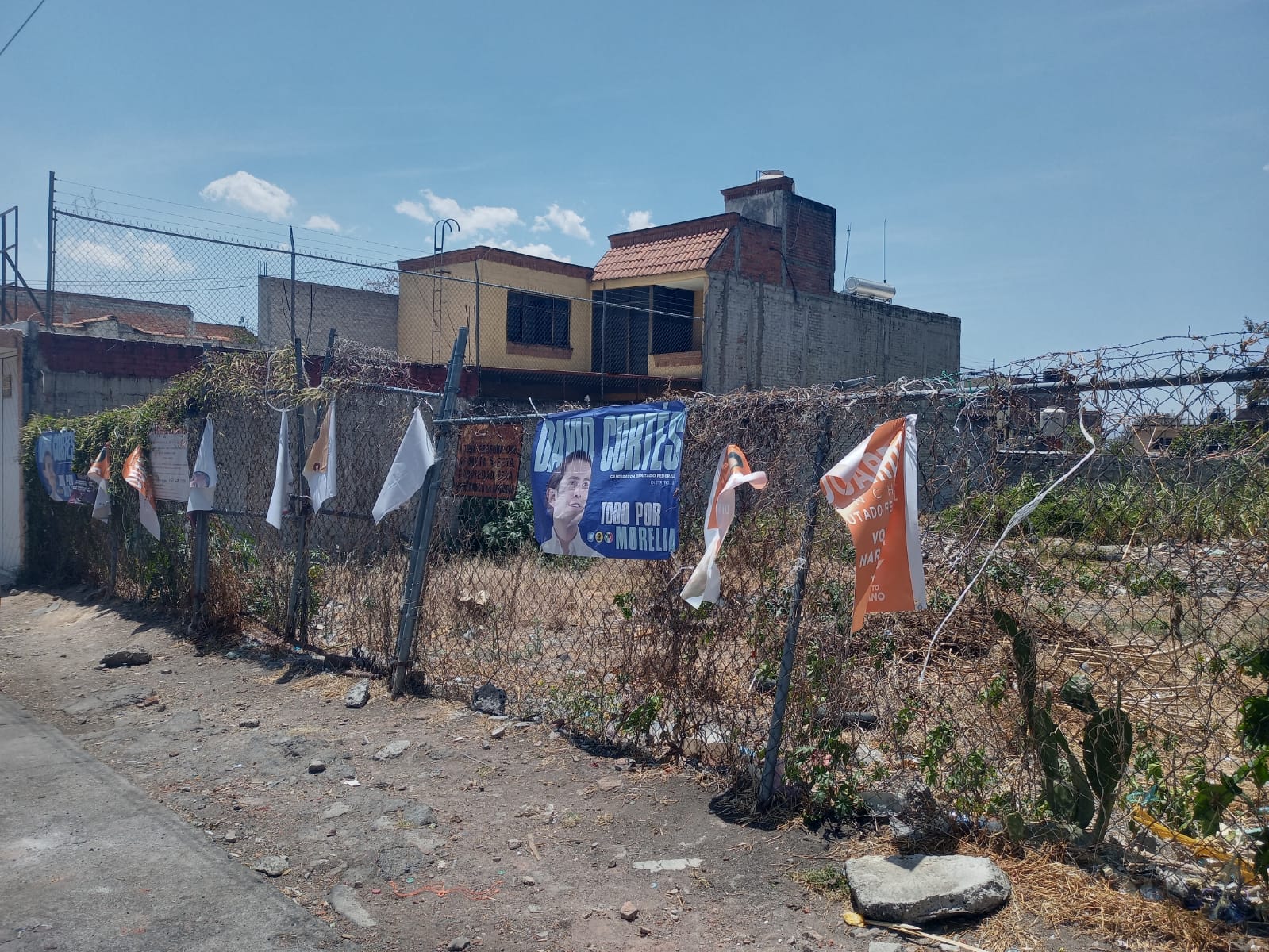 Carolina Rangel presenta queja ante el INE por destrucción ilegal de propaganda