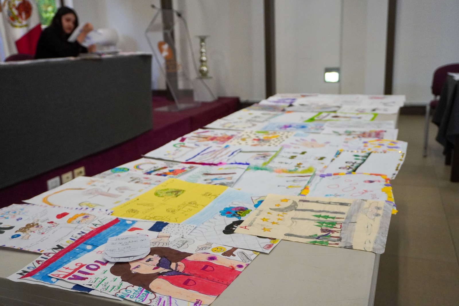 Recibe CEDH más de 17 mil trabajos para el concurso de dibujo infantil