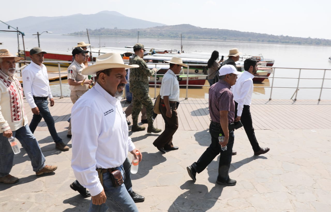 Semar determinará plan de apoyo para el lago de Pátzcuaro