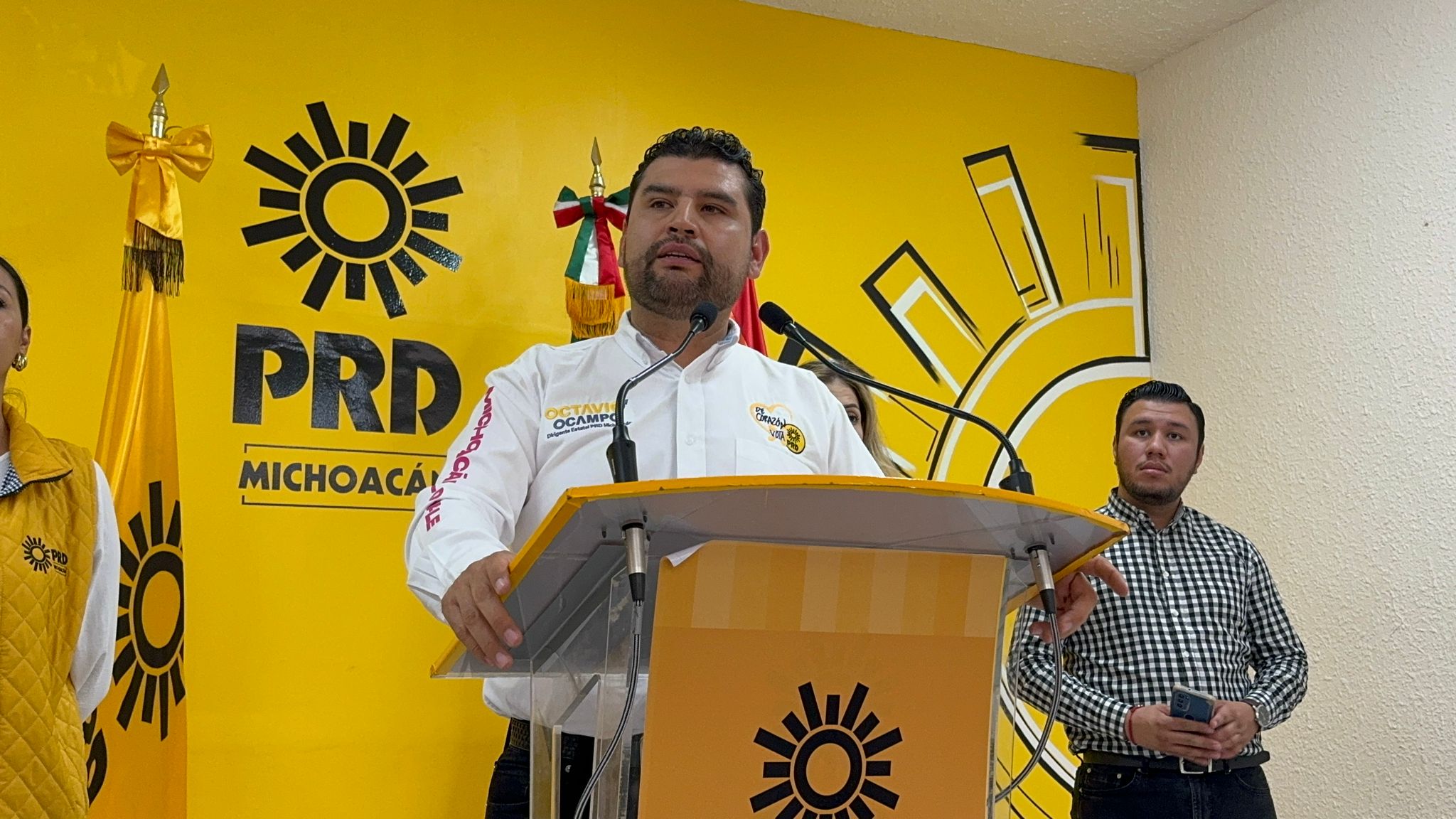 Visita de Xóchilt a Michoacán, trajo un mensaje de esperanza que candidatos panistas, perredistas y prístas, ganarán este 2 de junio