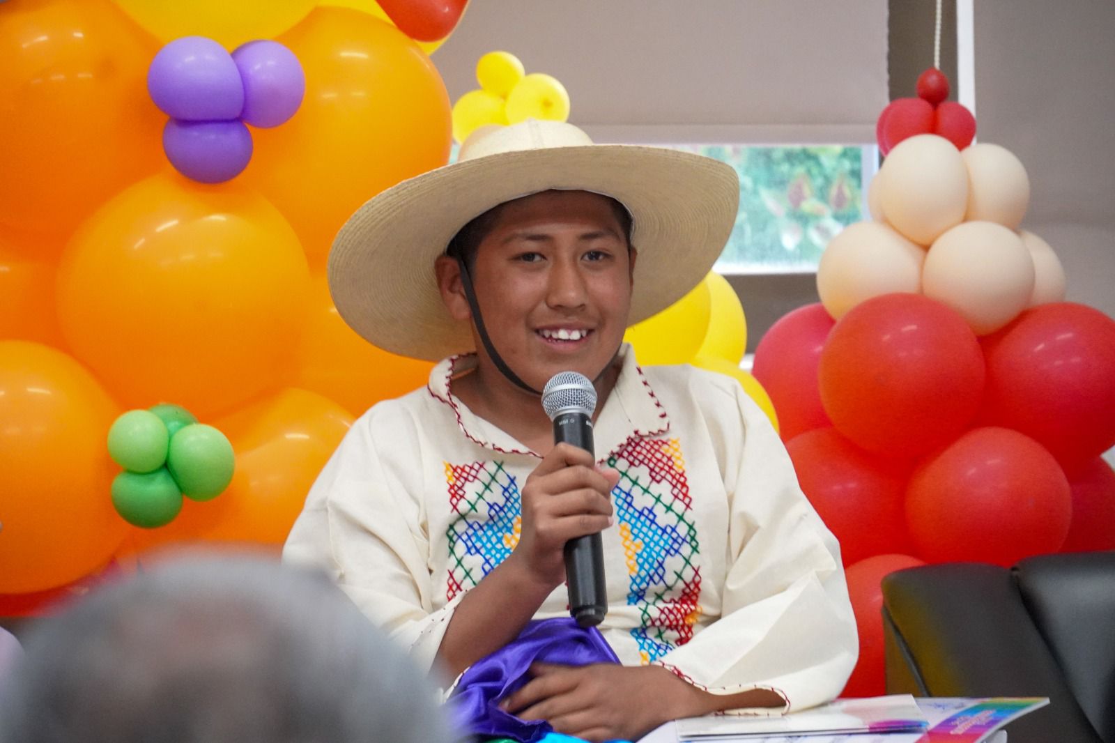 Niño de Arantepakua gana Concurso Estatal de Dibujo de la CEDH