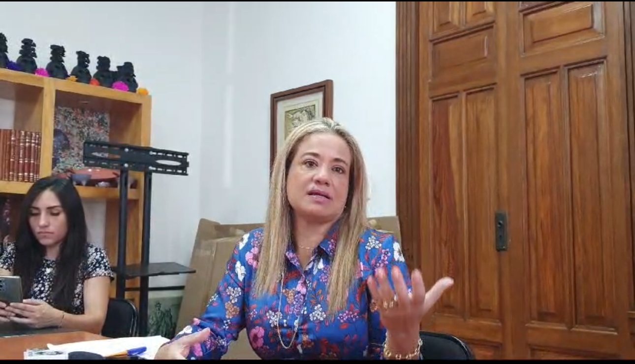 Hace Ayuntamiento pruebas del ruido que provoca en pirotecnia en encendido a Catedral