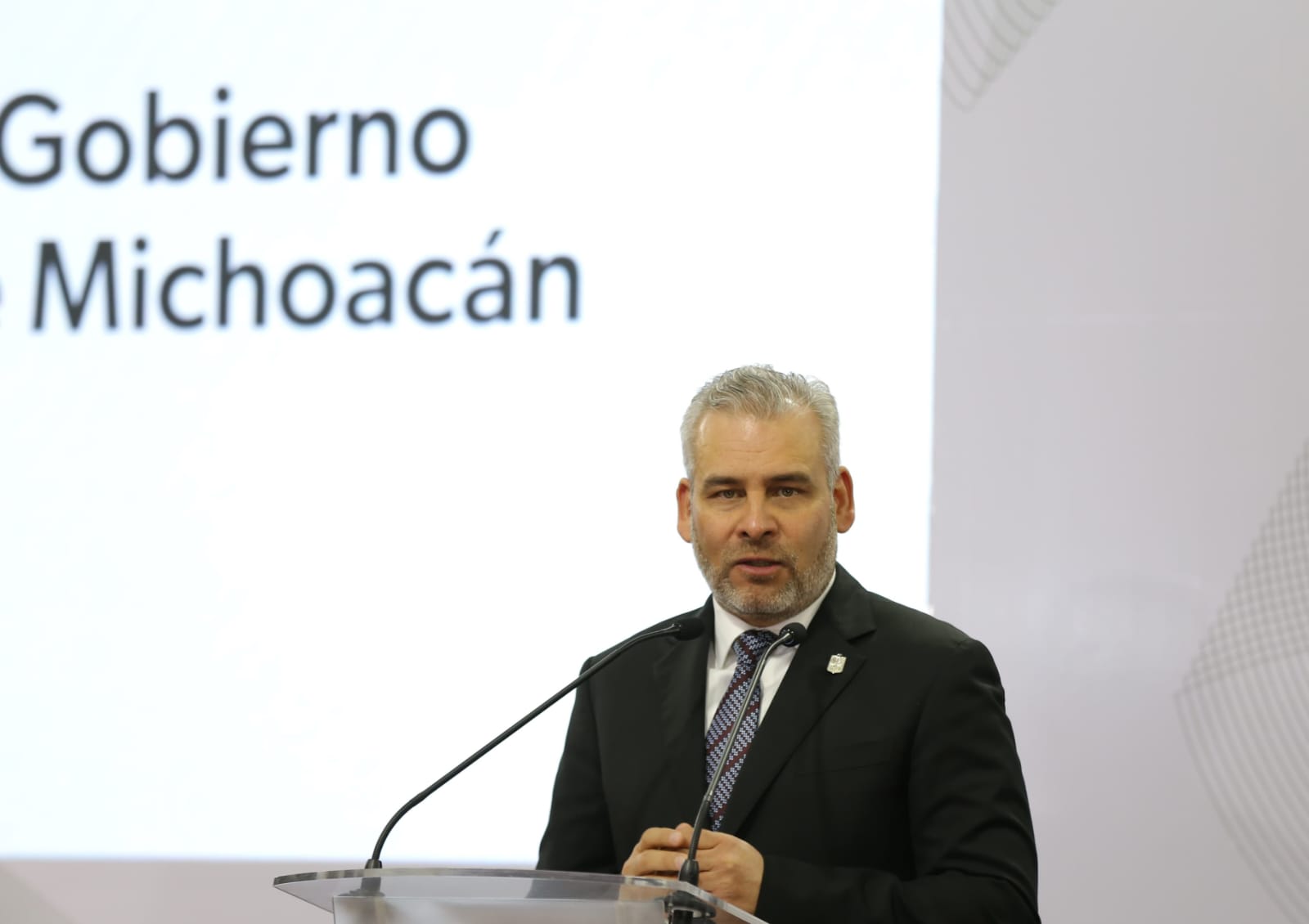 Celebra Bedolla votación a favor del presupuesto directo de comunidades indígenas en SCJN