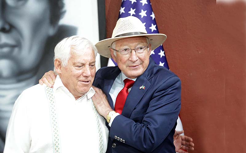 Exportadas 11 y 4 millones de toneladas de aguacate y mango en los últimos 110 año, sin problemas de sanidad