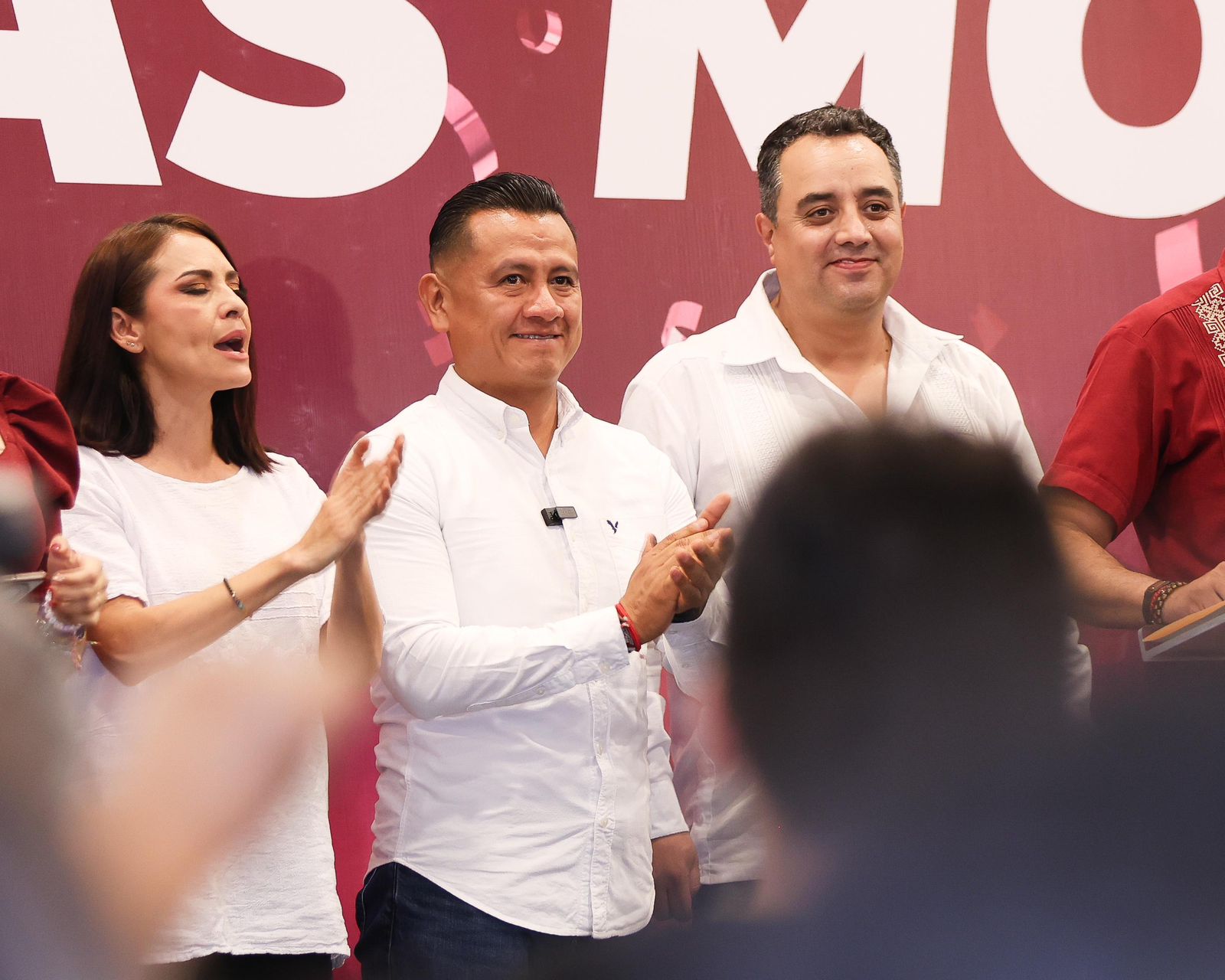 Emite mensaje de triunfo el candidato morenista Carlos Torres Piña