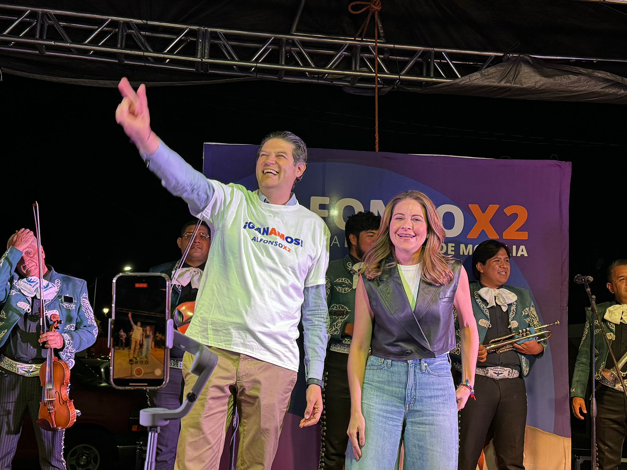 Se proclama Alfonso Martínez Alcázar como virtual ganador de esta contienda