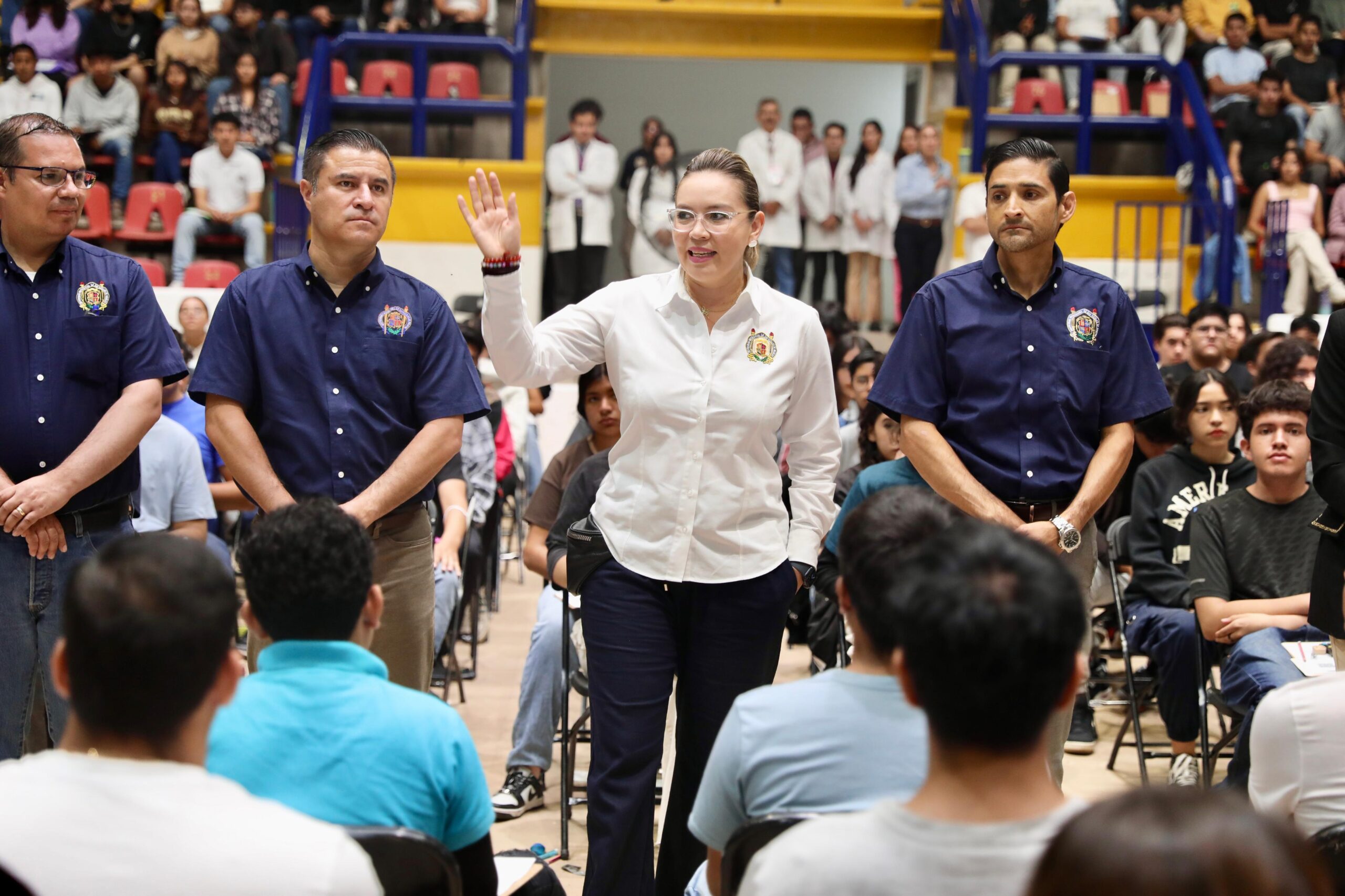 Rectora recibe a los aspirantes a ser las y los futuros arquitectos, ingenieros, matemáticos y físicos