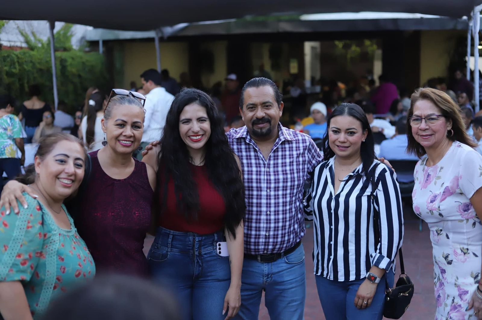 Giulianna Bugarini se reúne con estructura territorial, regresa a la colonias