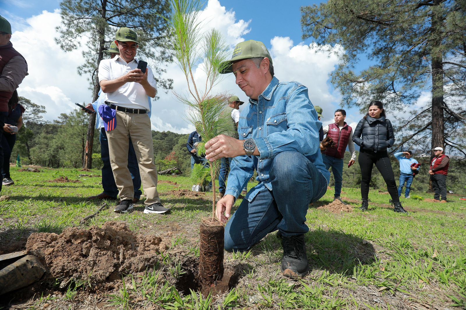 La restauración de la naturaleza es un estilo de vida y no una ocurrencia: Navarro García