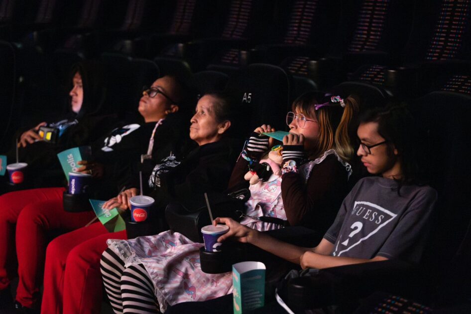 Gobierno de Michoacán promueve el derecho al esparcimiento de la niñez; disfrutaron de película Gigantes