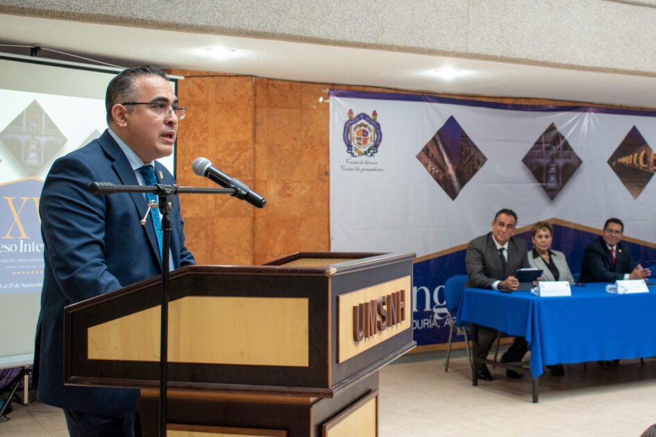 Abordan tendencias y desafíos en los campos económico-administrativos; UMSNH realiza Congreso Internacional