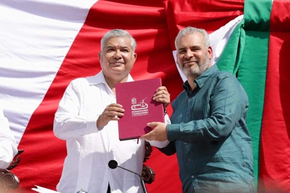 LXXVI Legislatura de Michoacán recibe Tercer Informe de Gobierno