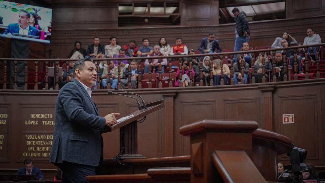 La paz no se construye con armas ni con militares en las calles: Víctor Manríquez