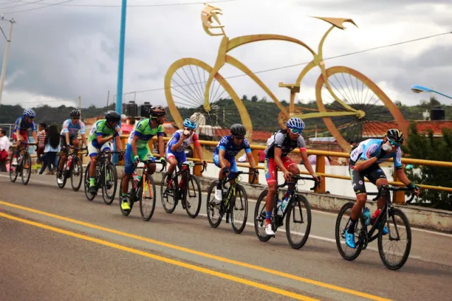 Este domingo 15 de septiembre se corre la edición #54 de la carrera ciclista “Clasica Amando ‘Zacapu’ Martínez”