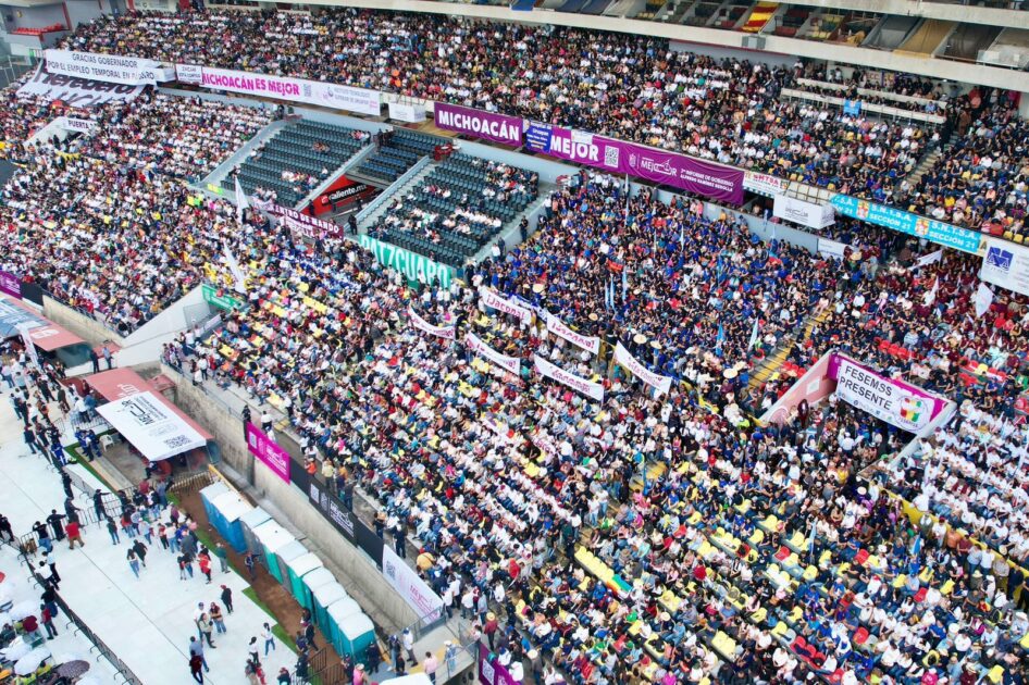 Ante 40 mil personas en el Morelos, Bedolla rinde su Tercer Informe de Gobierno