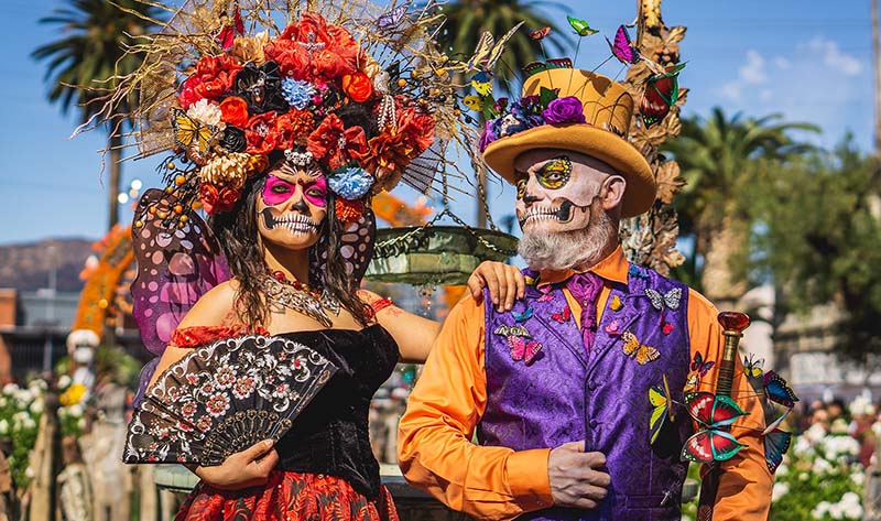 El Festival Anual de Día de los Muertos en Hollywood Forever regresa en su 25va edicion