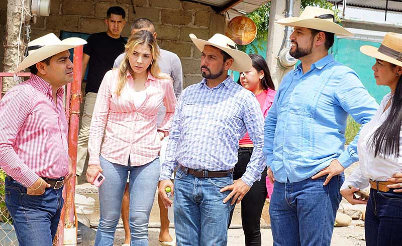 El nuevo PRD humano y solidario, entrega en Huetamo víveres a damnificados por Huracán John