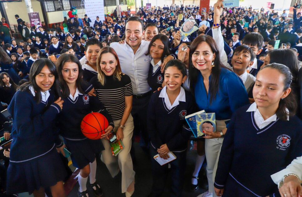 SEE mejora condiciones para más de 15 mil estudiantes de la región Zamora