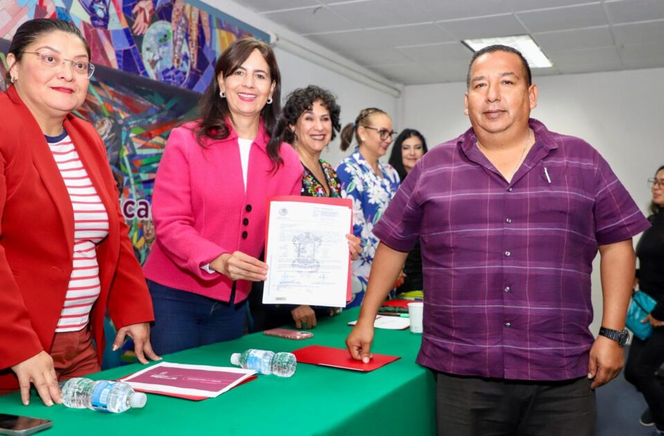 SEE brinda justicia laboral a más de mil docentes; destaca trámite de recategorización