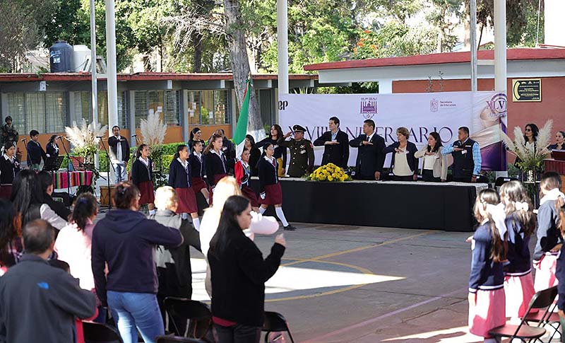 En apoyo a la educación, Alfonso Martínez anuncia rehabilitación integral de escuela