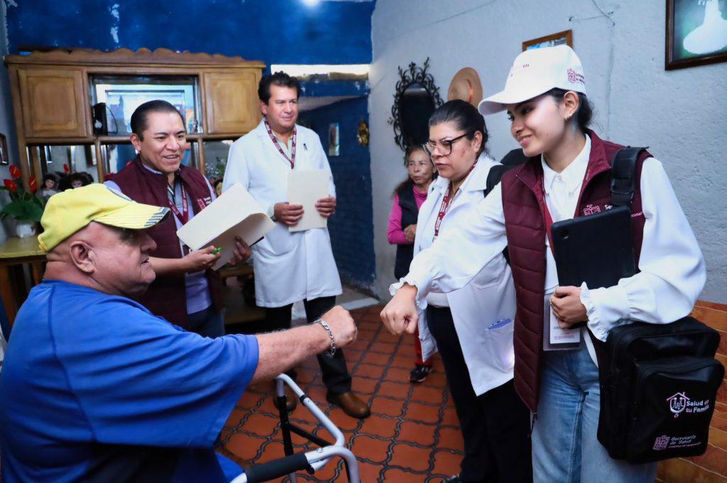 Servicios médicos gratuitos llegan hasta la puerta de más de 257 mil viviendas: SSM