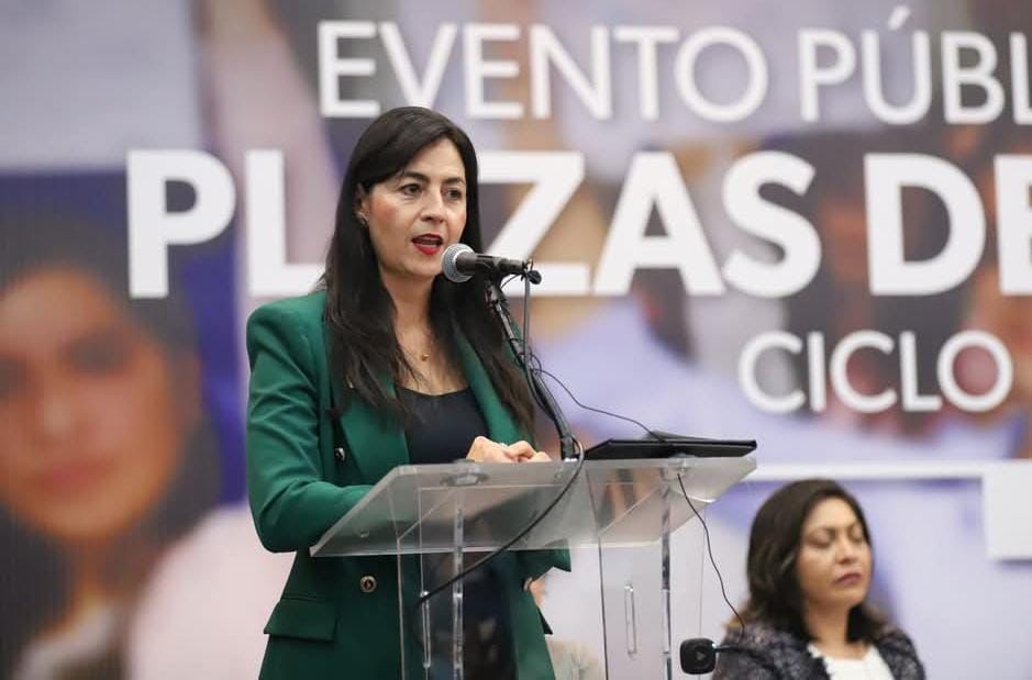 En 2024 suman más de 3 mil 800 nuevos docentes asignados a escuelas que los necesitan