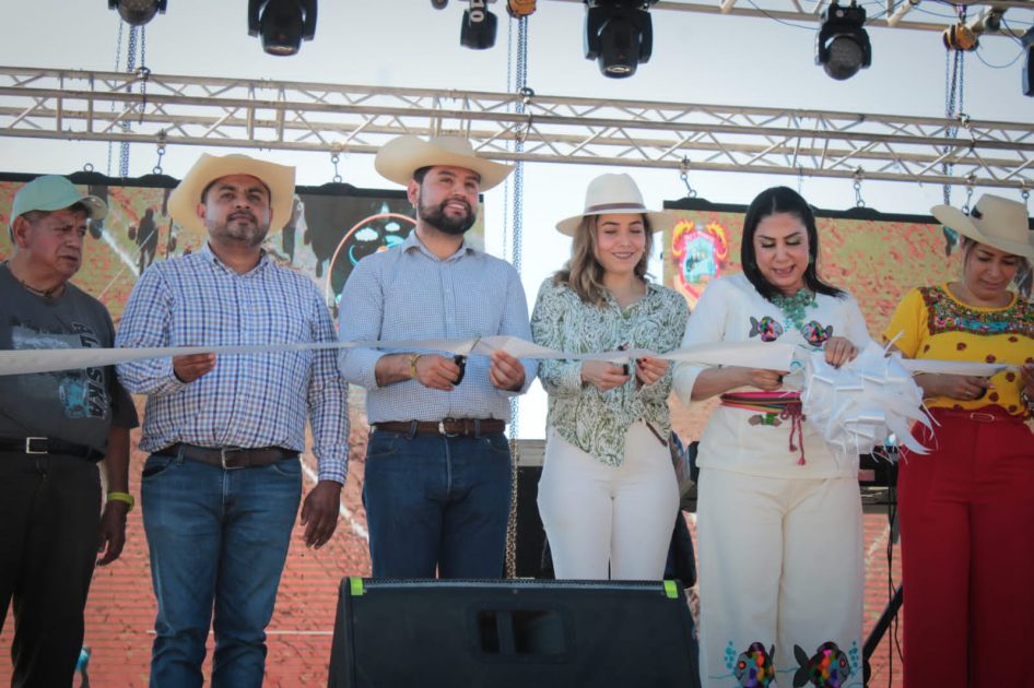 Octavio Ocampo resalta el éxito de la XII Feria de la Mojarra en Churumuco