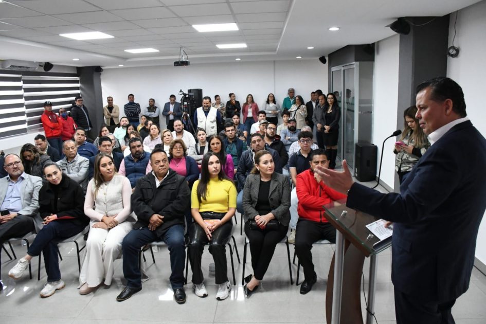 Nuestra ruta es ir a los municipios por las y los mejores priistas: Memo Valencia