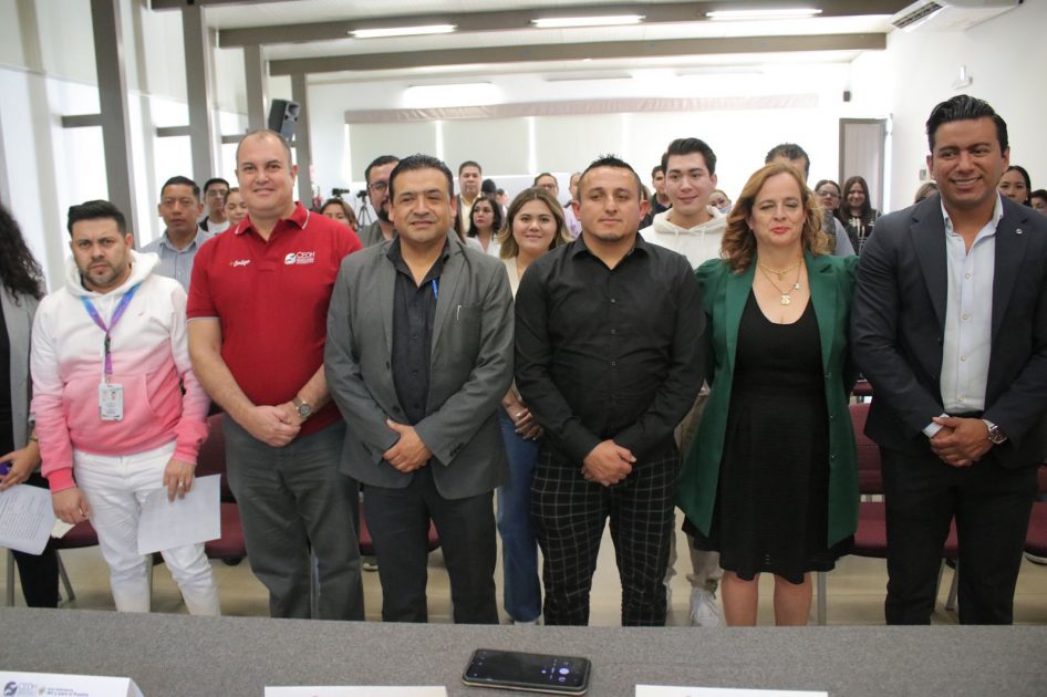 CEDH Michoacán acerca servicios de salud a personas sordas