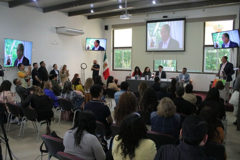 La colección Diálogos en Derechos y Desarrollo Humano, guía para el buen actuar de las Defensorías del pueblo: Marco Antonio Tinoco Álvarez.
