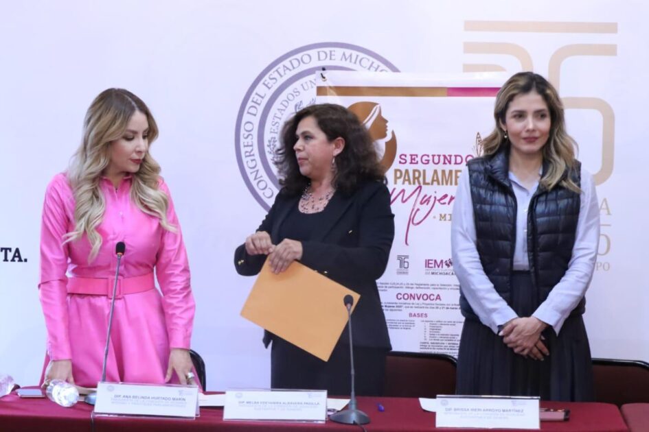 Presentan a las 40 michoacanas que formarán parte del Segundo Parlamento de Mujeres