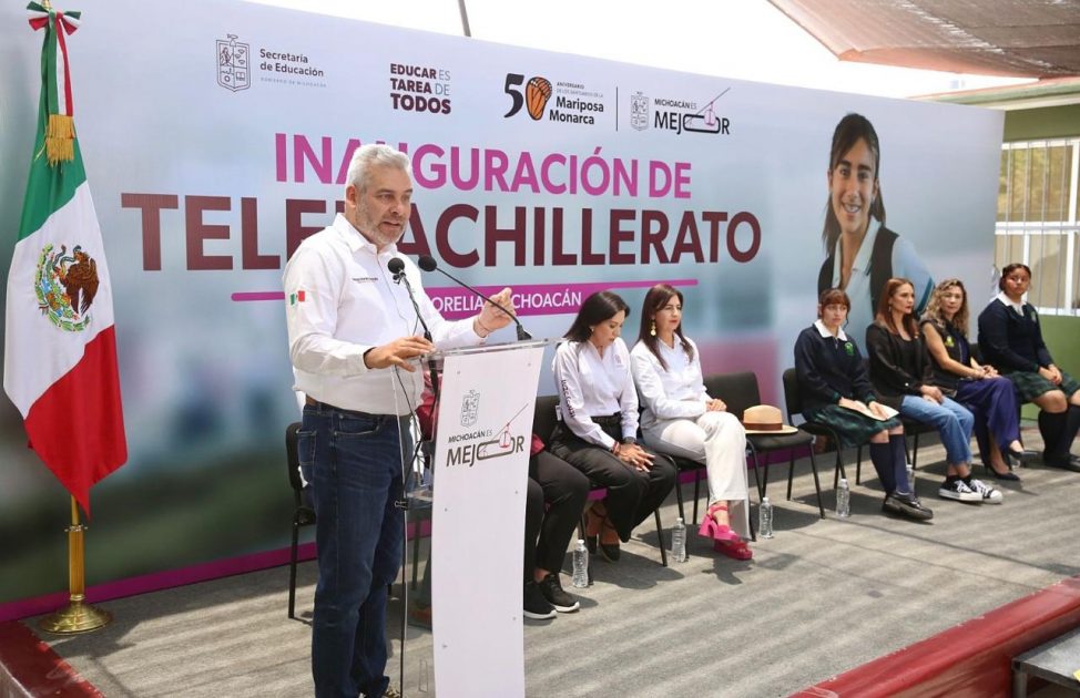 Inaugura Bedolla Telebachillerato en fraccionamiento Arco San Antonio en Morelia