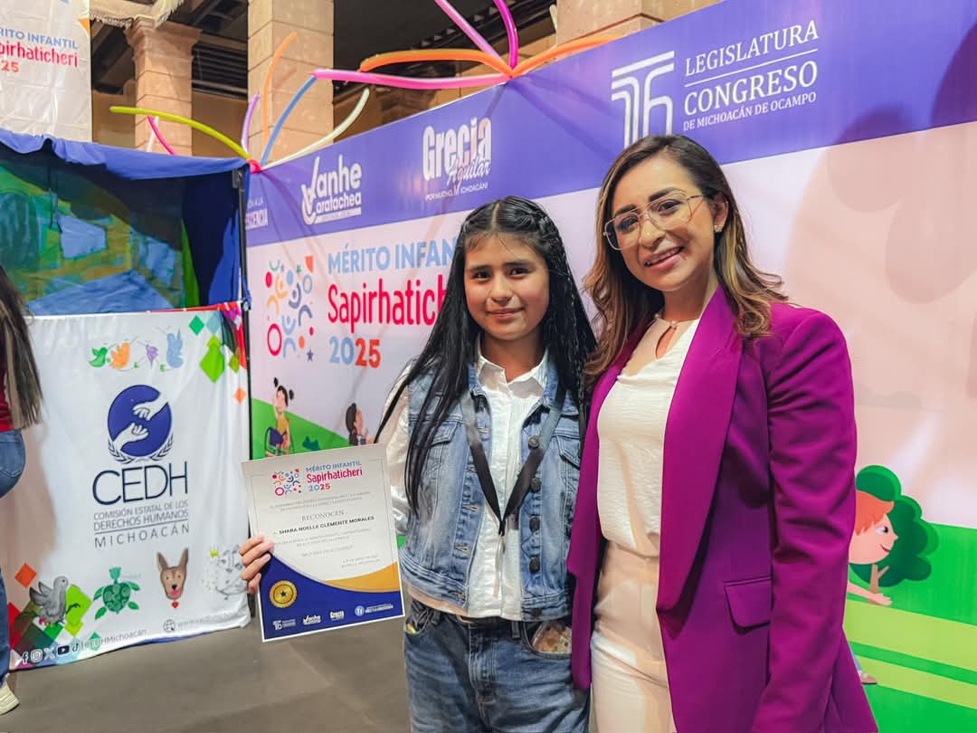 Reconoce Grecia Aguilar participación de niñas y niños en la entrega del Mérito Infantil Sapirhaticheri 2025