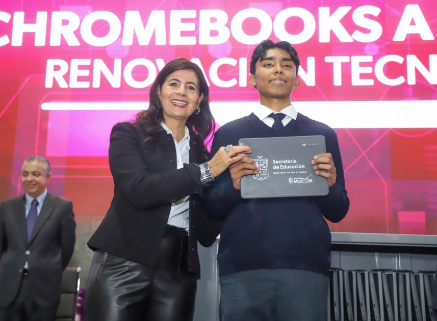 SEE avanza con renovación tecnológica para 115 mil estudiantes