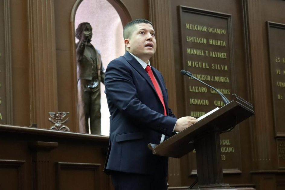 Suman 12 las iniciativas presentadas por Vicente Gómez Núñez